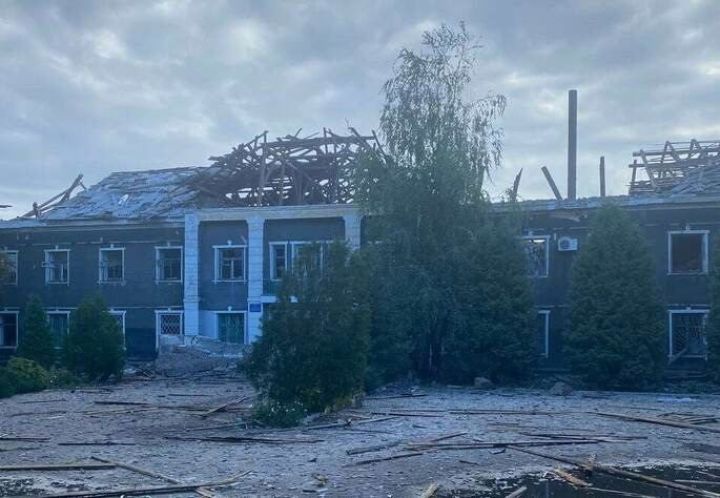 Здание колледжа в Перевальске, поврежденное огнем ВСУ, восстановлению не подлежит - Минобразования