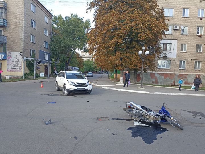 Свердловчанин сбил двух детей, ехавших на мопеде