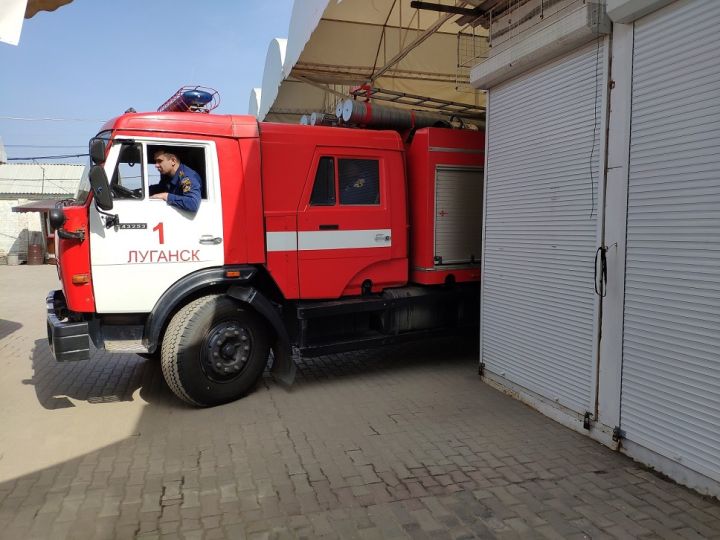 В Луганске горел центральный рынок