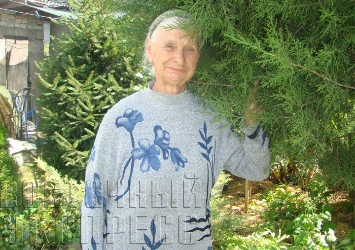 «В ее саду кусочек сказки»: история свердловчанки, которая собирает декоративные растения