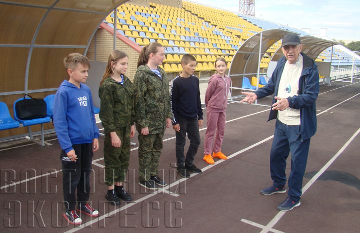 «Стал тренировать 55 лет назад»: история тренера детской сборной по легкой атлетике из Свердловска
