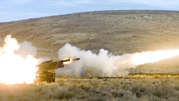 Три населённых пункта ЛНР попали под огонь ВСУ: повреждены дома и подстанции