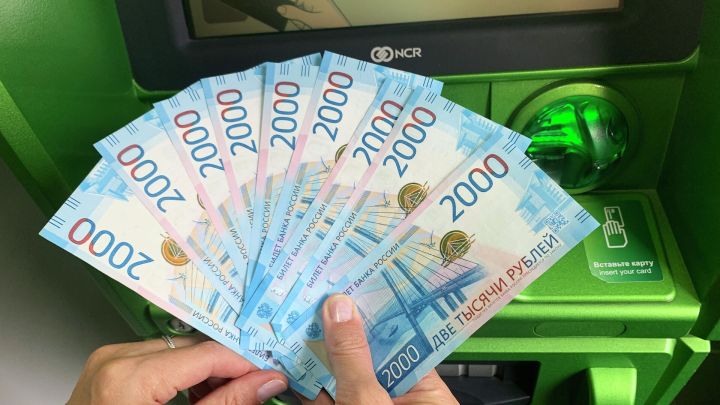 Предприятия прекращают выплачивать зарплаты мобилизованным гражданам ЛНР