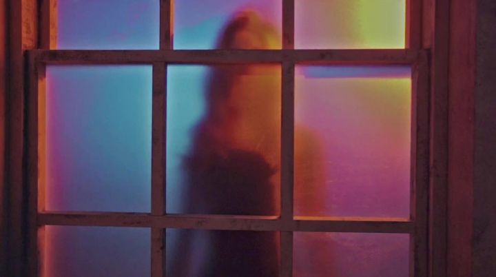 Люди с нарушением сна больше верят в призраков и загробную жизнь