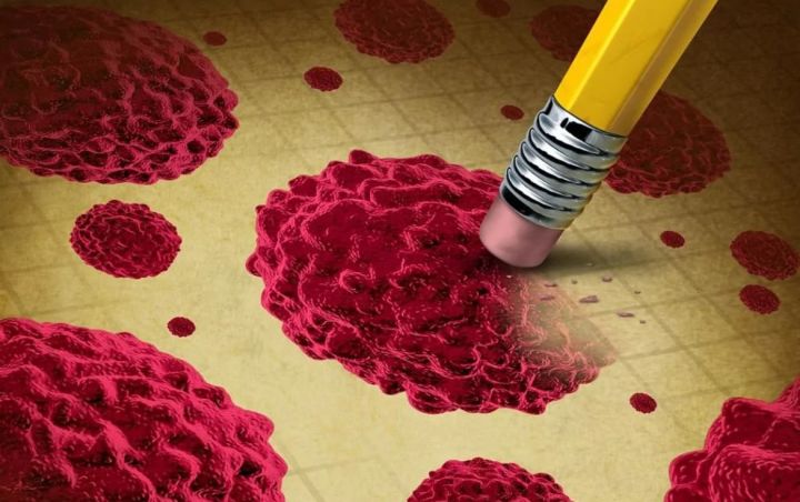 Онколог рассказал, как можно самостоятельно диагностировать рак