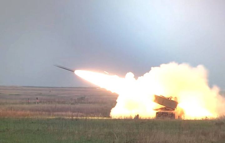 За сутки средства ПВО сбили шесть ракет HIMARS и 8 беспилотников ВСУ, в том числе над ЛНР и ДНР
