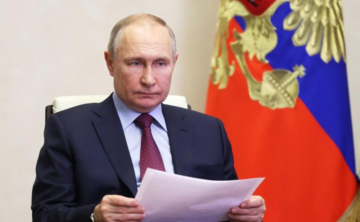 Путин поддержал идею о тиражировании паспортов семей мобилизованных по всей России