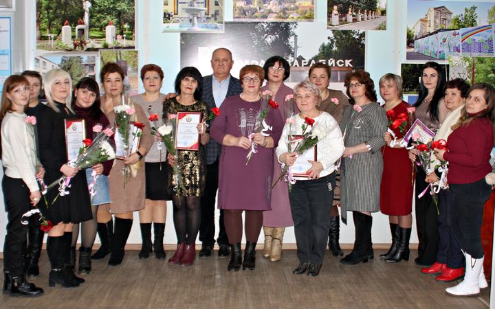 Самым милым и любимым: в Краснодоне и районе отпраздновали 8 Марта
