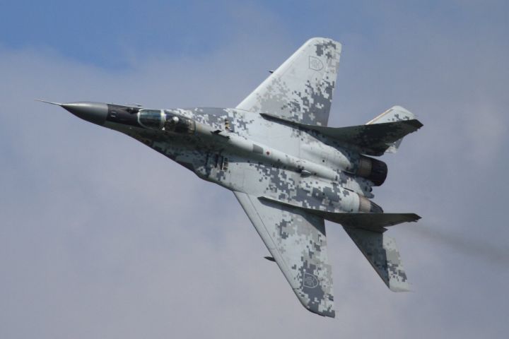 Над территорией ЛНР сбили украинский истребитель МиГ-29 – Минобороны