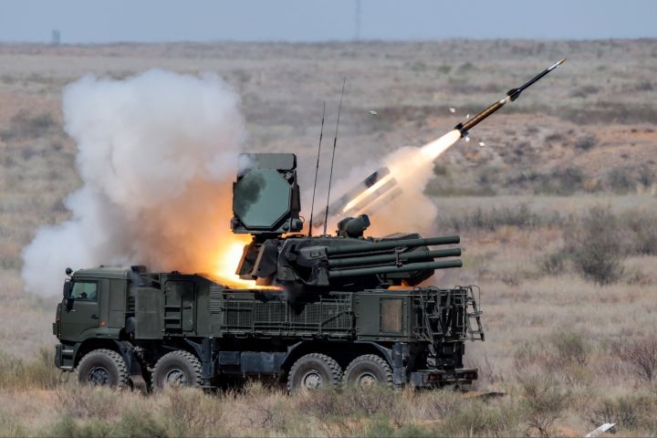 Российские ПВО продолжают сбивать ракеты HIMARS, Смерч и Ураган, в том числе над ЛНР и ДНР