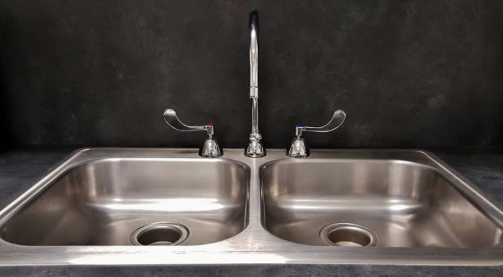 Водоснабжение двух городов ЛНР остановлено из-за аварий на водоводах