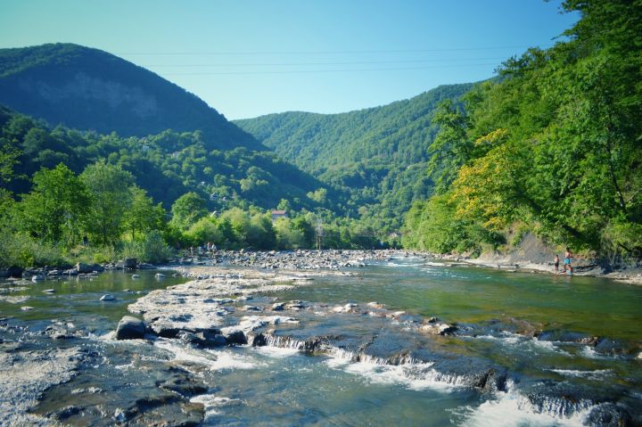 Отпуск в России: топ лучших курортных мест для отдыха в 2023 году