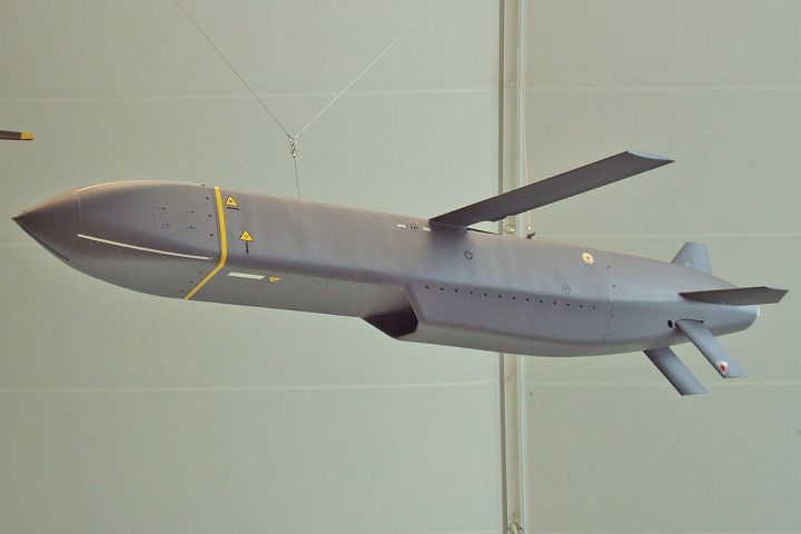 Ракеты, которые достают в любой уголок ЛНР: стало известно, чем обстреляли Луганск ВСУ