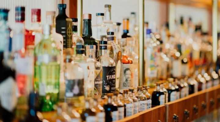 Выпускной трезвенников: в ЛНР нельзя будет купить спиртное 25 мая